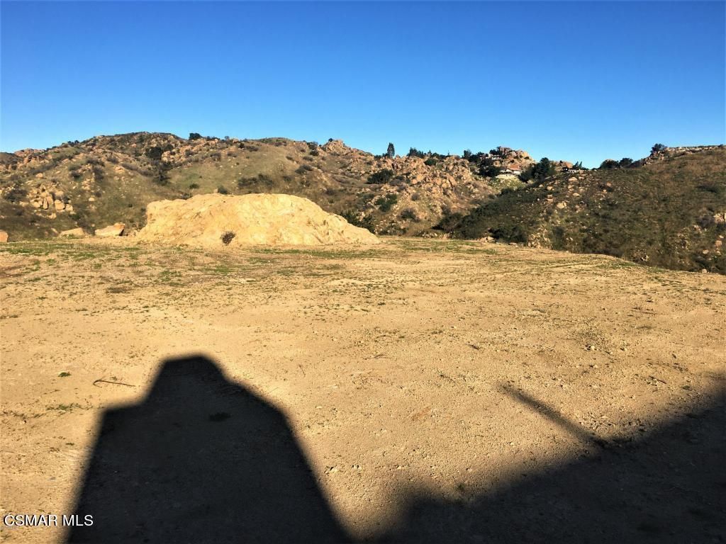 142 Saddlebow Rd, Bell Canyon, CA 91307